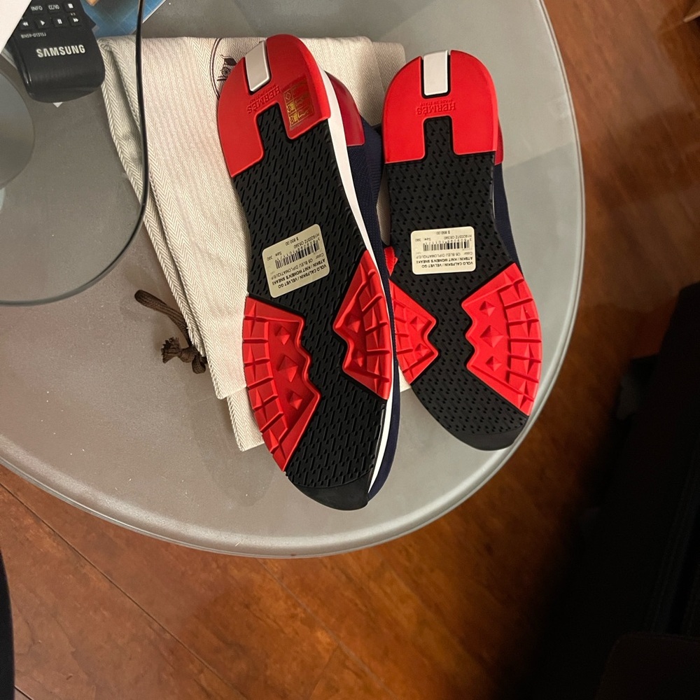 Hermes VOLO Navy and Red Women's Sneakers - Picture 5 of 8